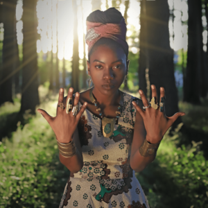 Hempress Sativa – Über Vorbilder, Spiritualität und den Weg zu wahrer Freiheit